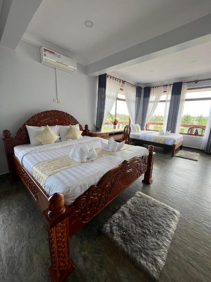 The Moon Kampot Boutique Hotel Luaran gambar