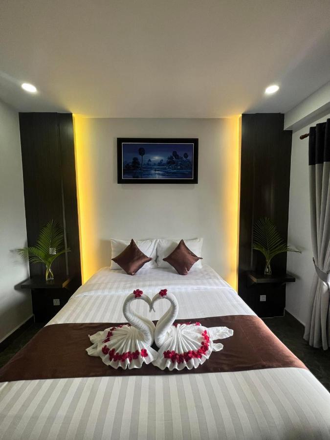 The Moon Kampot Boutique Hotel Luaran gambar