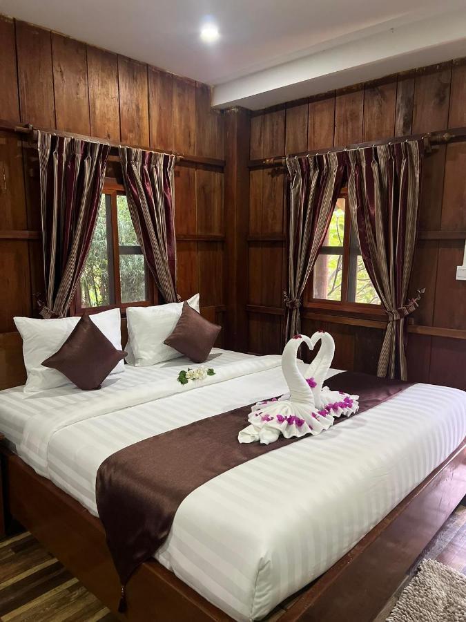 The Moon Kampot Boutique Hotel Luaran gambar