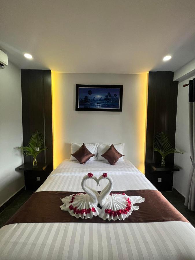The Moon Kampot Boutique Hotel Luaran gambar