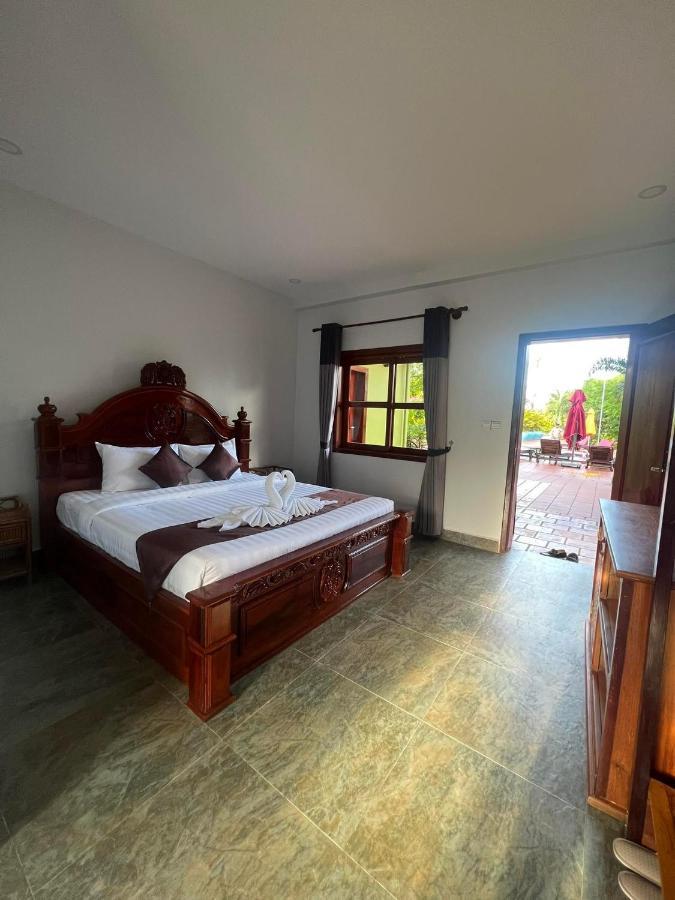 The Moon Kampot Boutique Hotel Luaran gambar
