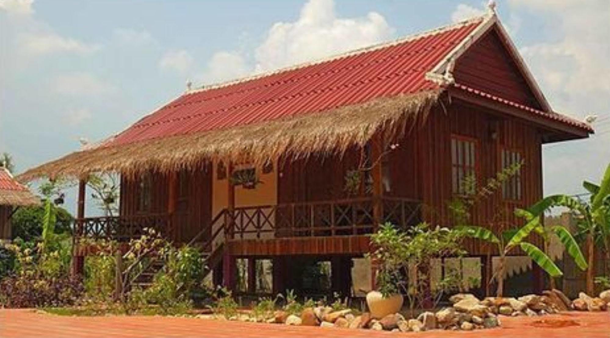The Moon Kampot Boutique Hotel Luaran gambar